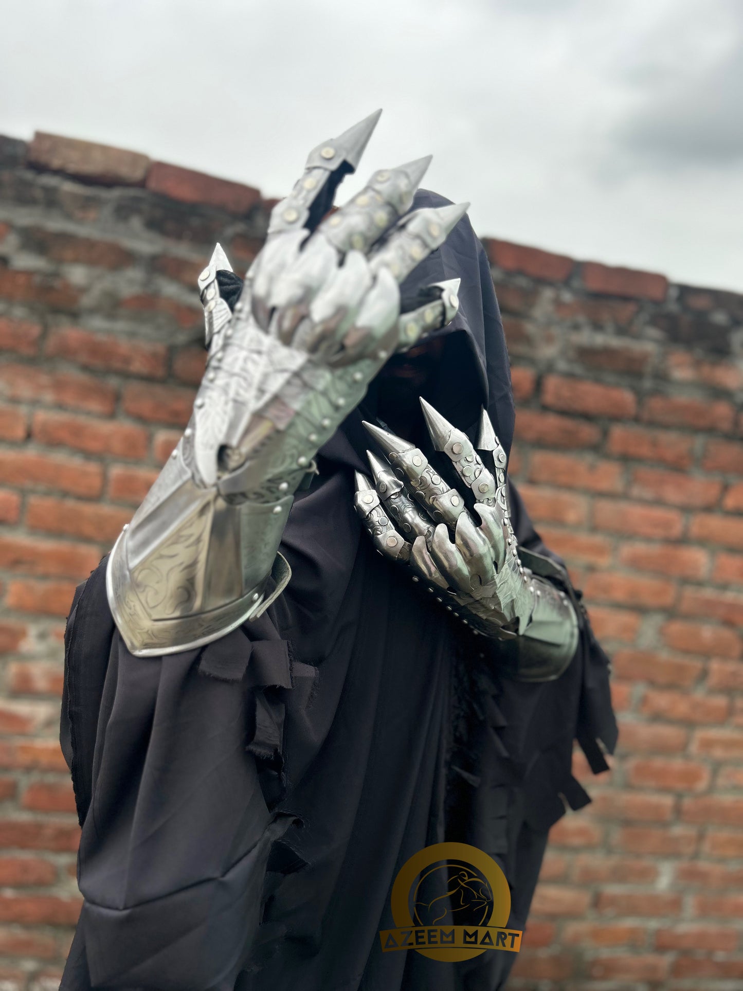 Nazgûl & Witch-King Costume — Helmet, Cloak & Gauntlets