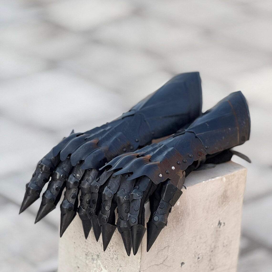 Nazgûl & Witch-King Costume — Helmet, Cloak & Gauntlets