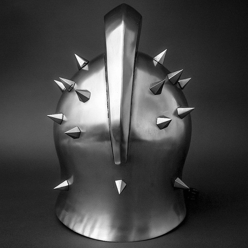 Gladiator Helmet Replica — Roman Warrior Prop
