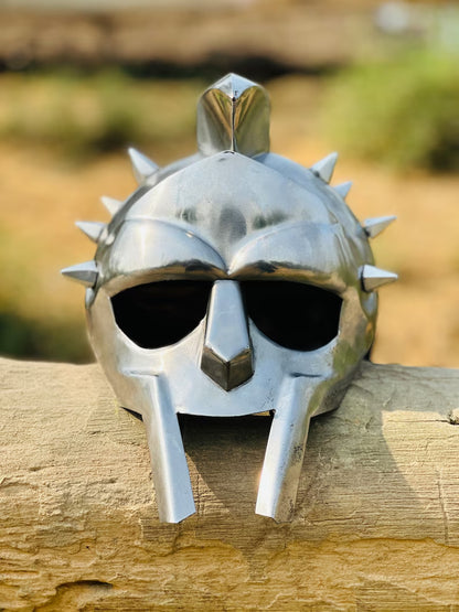 Gladiator Helmet Replica — Roman Warrior Prop